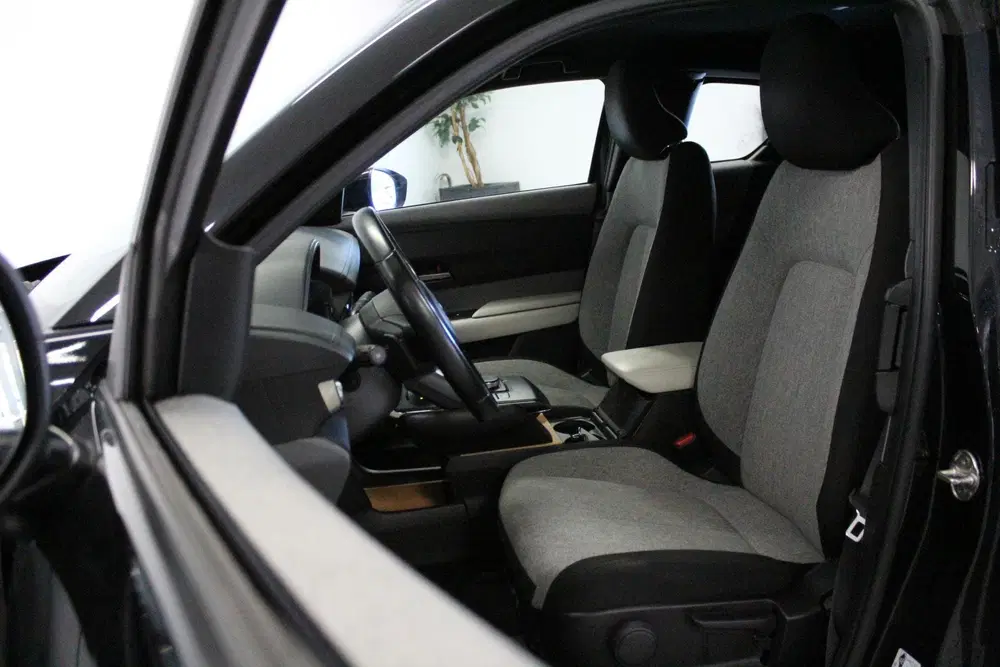 Mazda MX-30 e-SkyActiv 145 Comfort 36 kWh uit 2021, foto 9