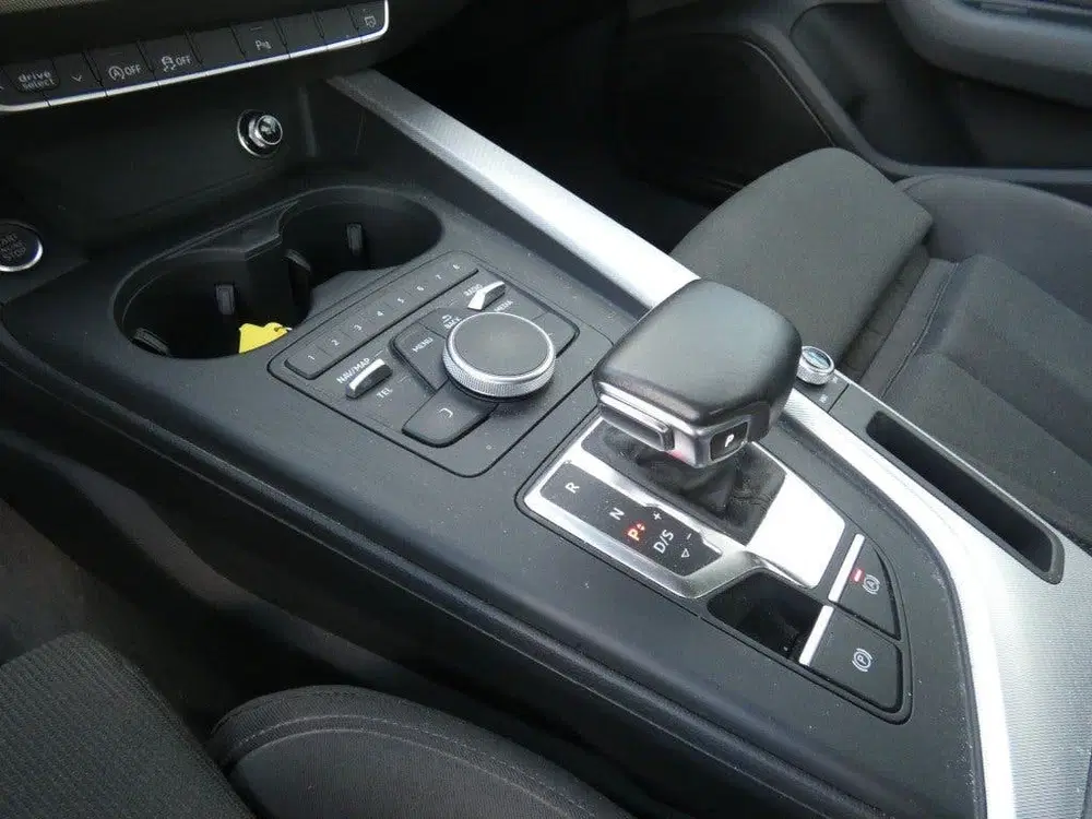 Audi A4 35 TFSI SPORT LEASE ED. AUtomaat uit 2019, foto 15