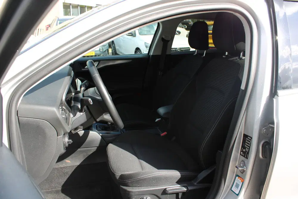 Ford Focus 1.0 EcoBoost Hybrid Titanium (bj 2024) uit 2024, foto 5