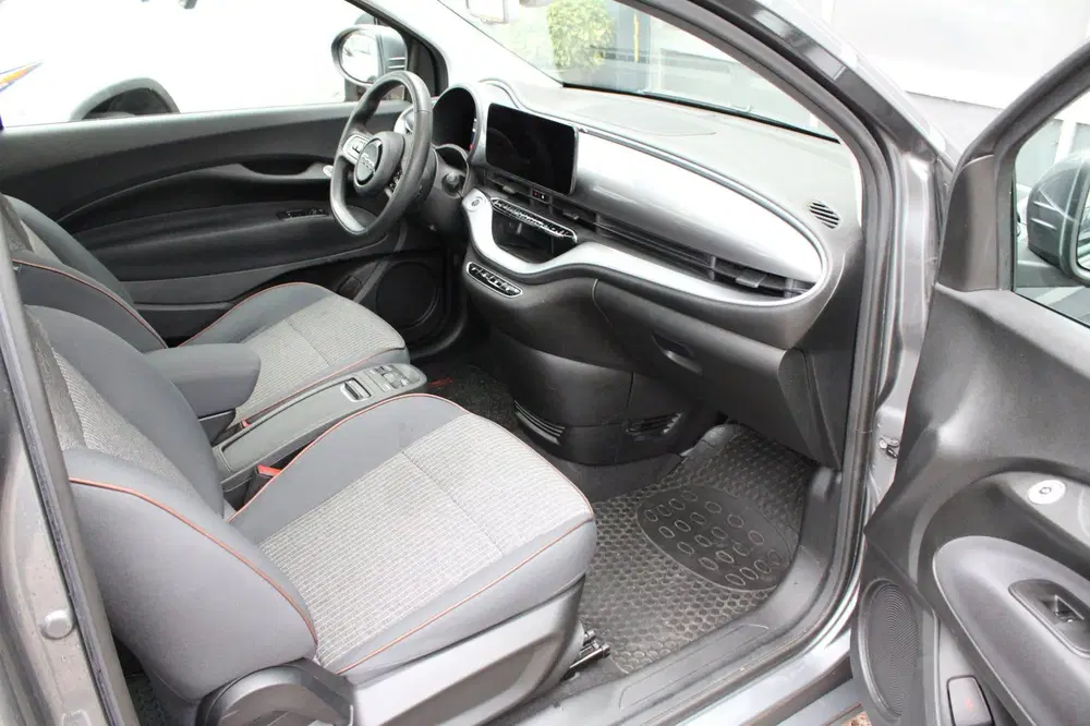 Fiat 500 Icon 42 kWh uit 2021, foto 11
