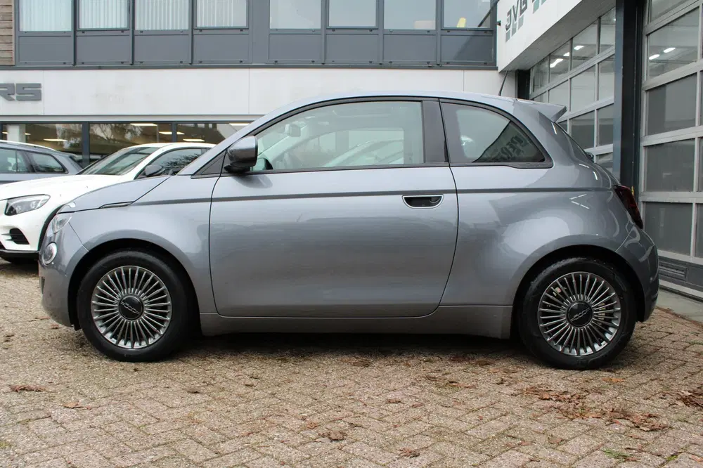 Fiat 500 Icon 42 kWh uit 2021, foto 4