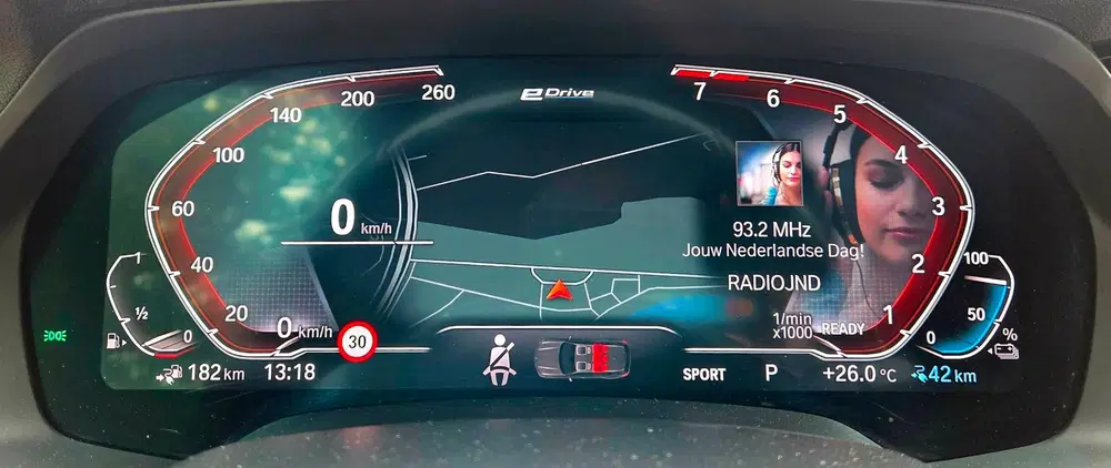 BMW X5 X-Drive 45e Hybride Executive Black on Bla uit 2019, foto 13
