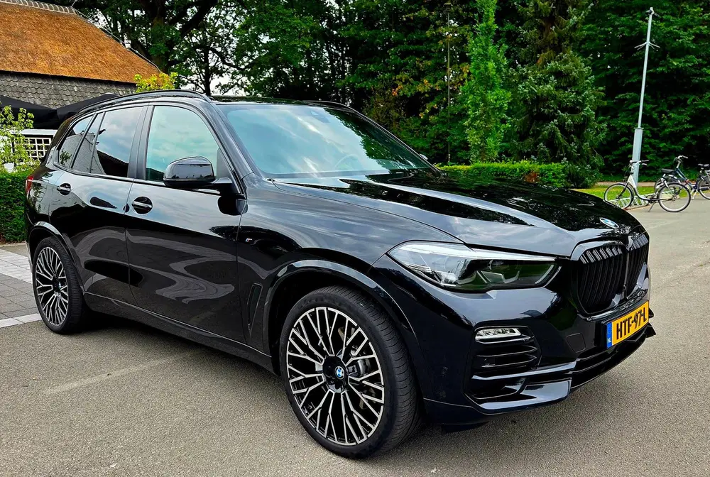 BMW X5 X-Drive 45e Hybride Executive Black on Bla uit 2019, foto 2