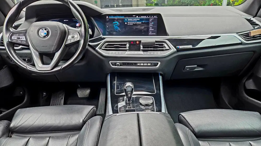BMW X5 X-Drive 45e Hybride Executive Black on Bla uit 2019, foto 9