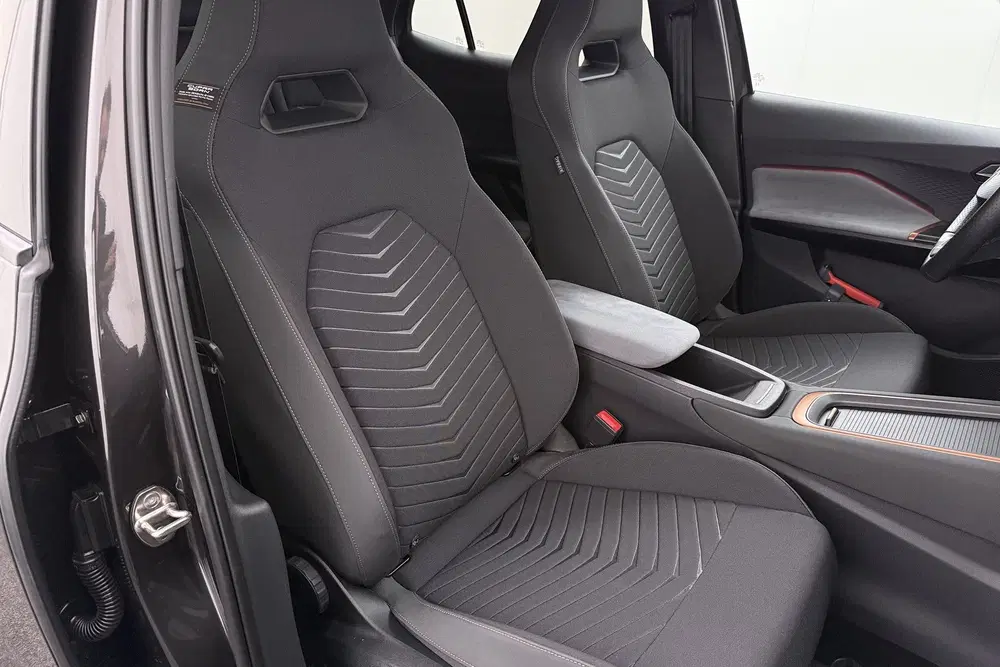Cupra Born Essential 62 kWh (96%SOH) Stuur+Stoelverw. uit 2023, foto 15