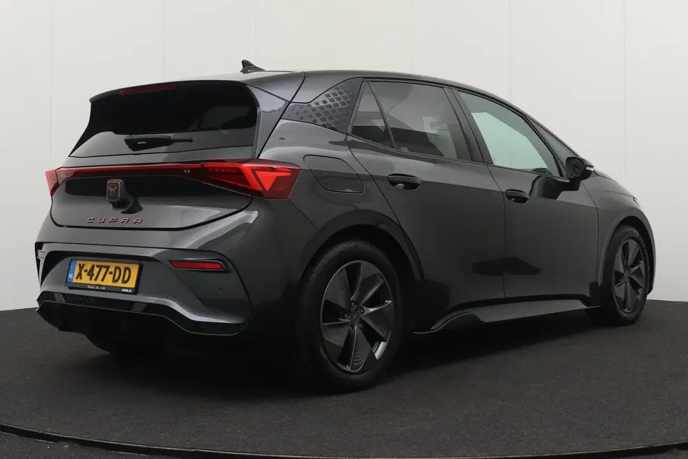 Cupra Born Essential 62 kWh (96%SOH) Stuur+Stoelverw. uit 2023, foto 3