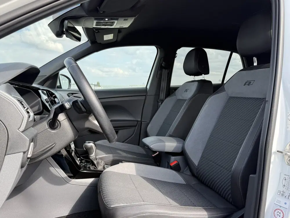 Volkswagen T-Cross 1.0 TSI R-Line uit 2021, foto 5