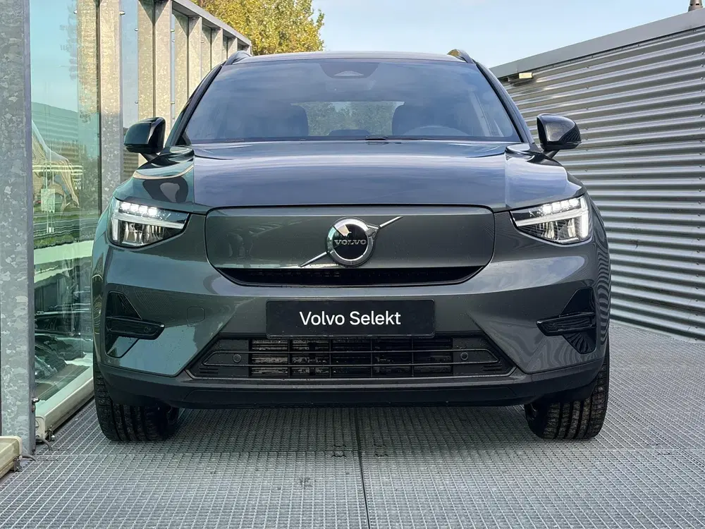 Volvo EX40 Single Motor Extended Range Plus Europa 82 uit 2026, foto 7