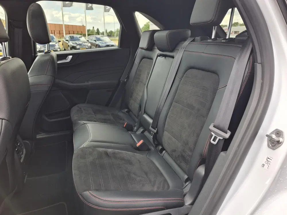 Ford Kuga 2.5 PHEV ST-Line X uit 2022, foto 12