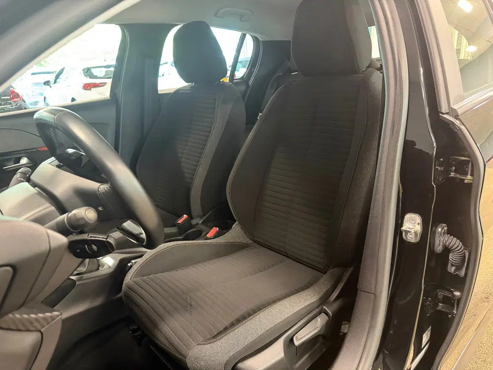 Peugeot 208 1.2 PureTech Active Pack Cruise uit 2022, foto 10