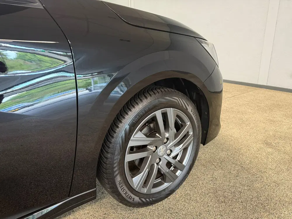 Peugeot 208 1.2 PureTech Active Pack Cruise uit 2022, foto 15