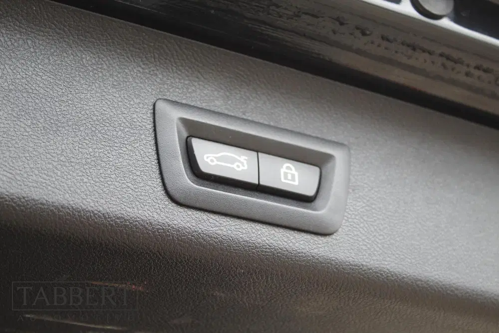 BMW 5-serie 530i High Executive M Pakket Trekhaak uit 2019, foto 12