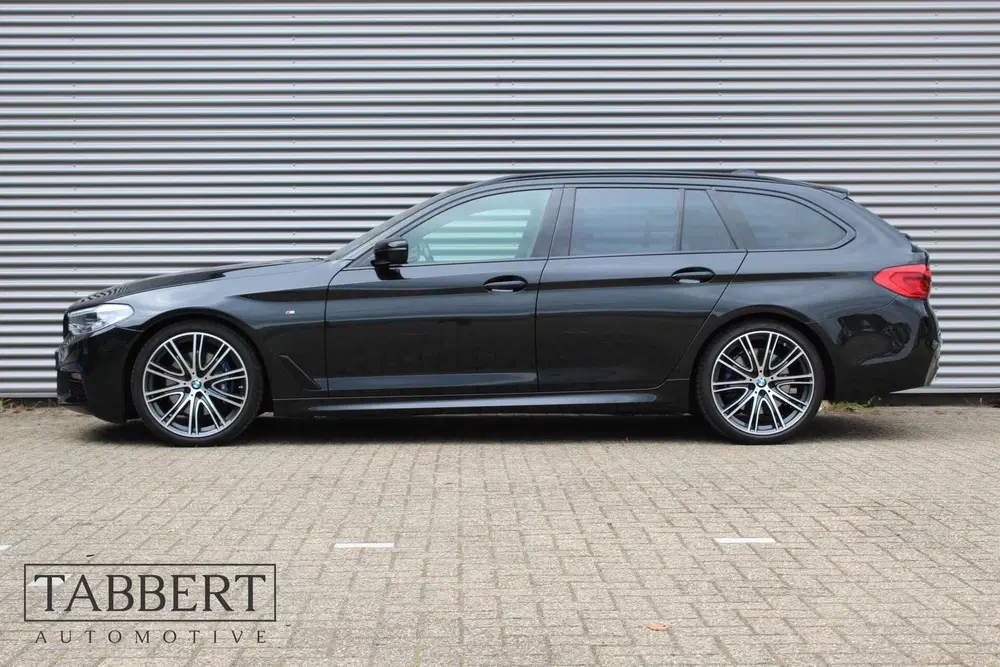 BMW 5-serie 530i High Executive M Pakket Trekhaak uit 2019, foto 4