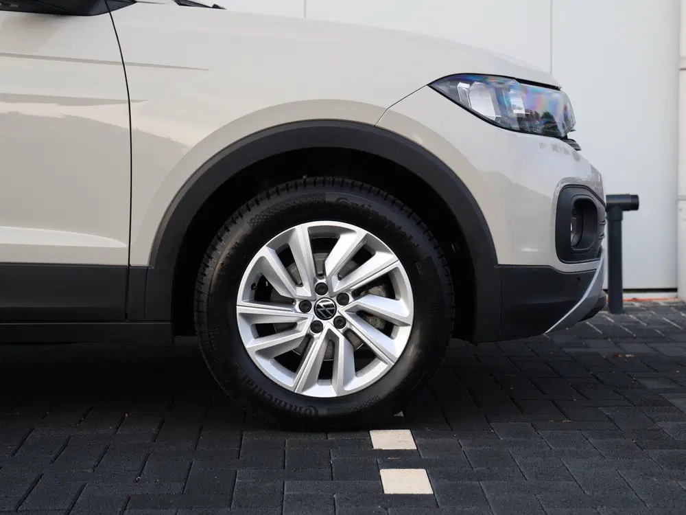 Volkswagen T-Cross 1.0 TSI Life 95 pk uit 2024, foto 15