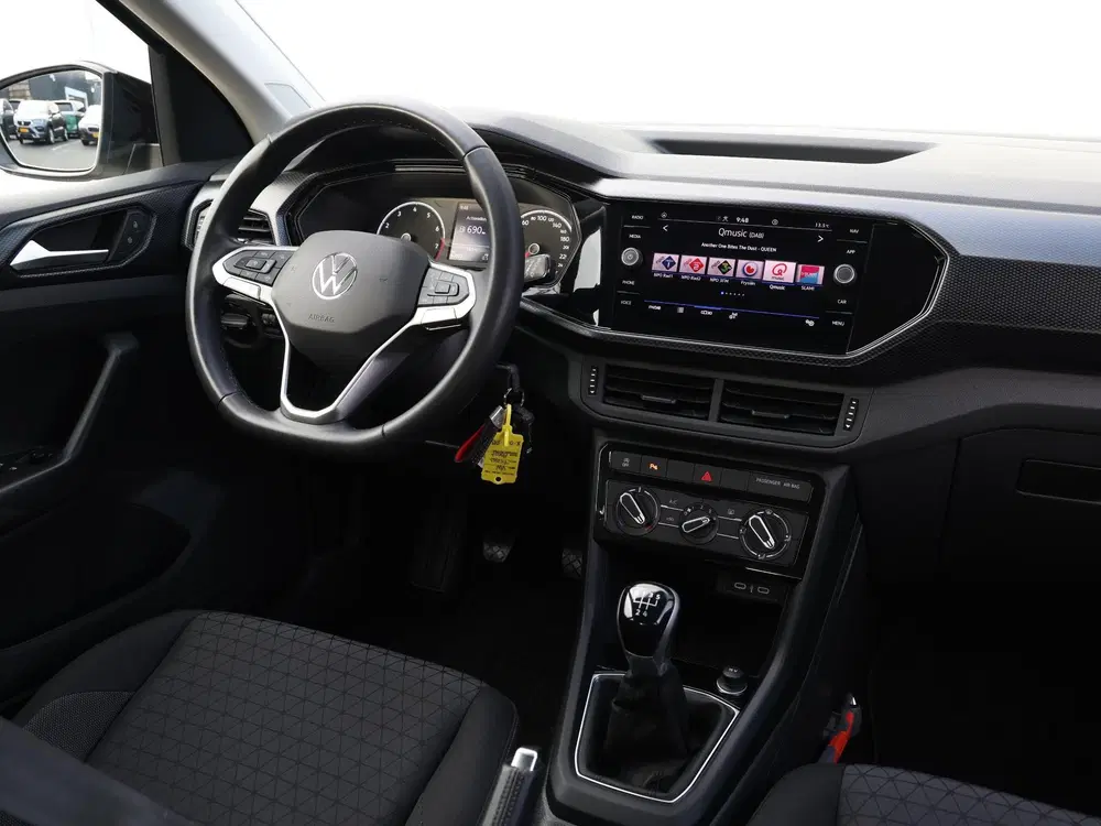 Volkswagen T-Cross 1.0 TSI Life 95 pk uit 2024, foto 7