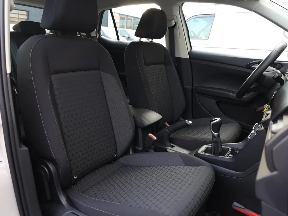 Volkswagen T-Cross 1.0 TSI Life 95 pk uit 2024, foto 8