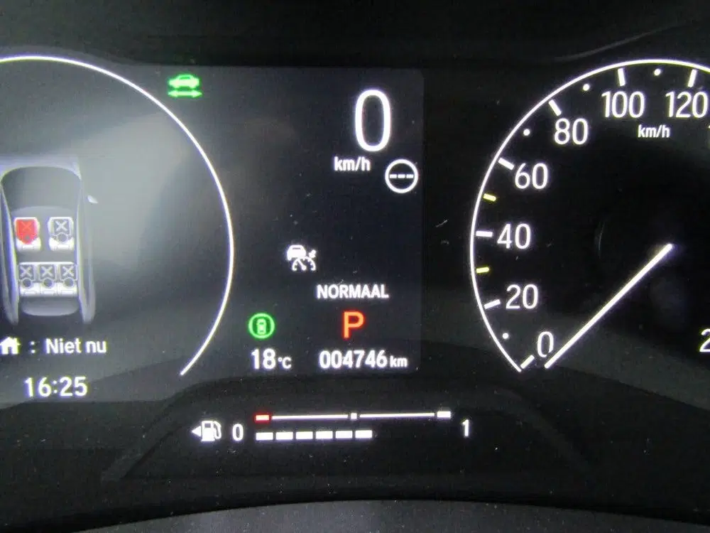 Honda HR-V 1.5 i-MMD 131pk CVT Elegance uit 2025, foto 13
