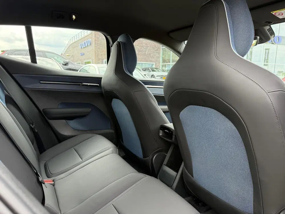 Volvo EX30 single motor uit 2024, foto 14