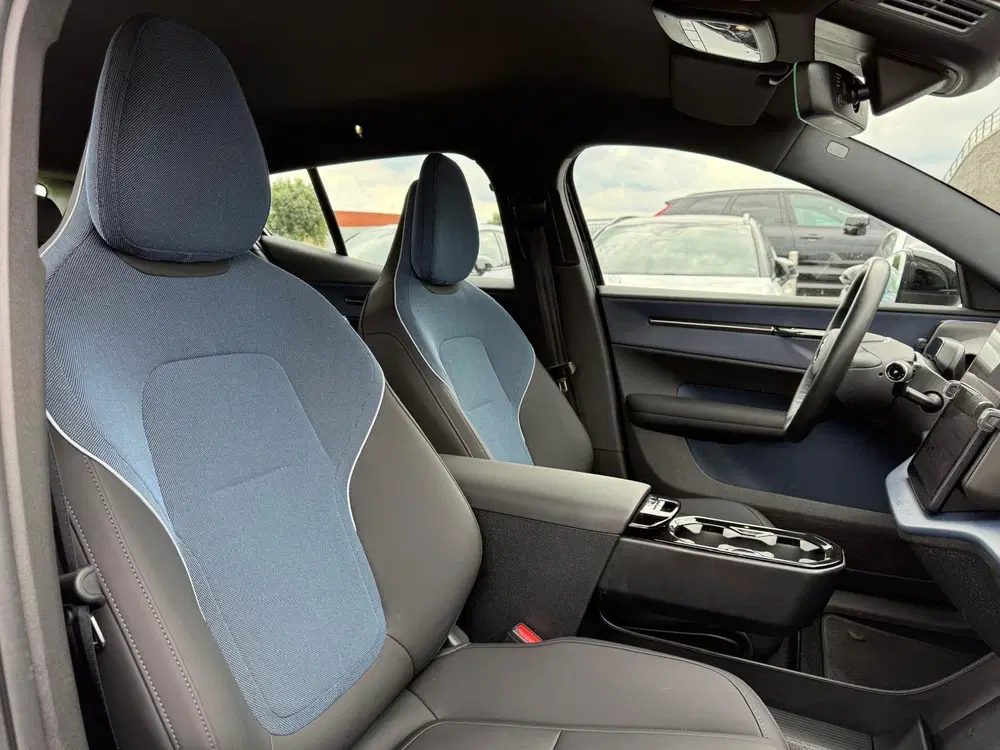 Volvo EX30 single motor uit 2024, foto 5
