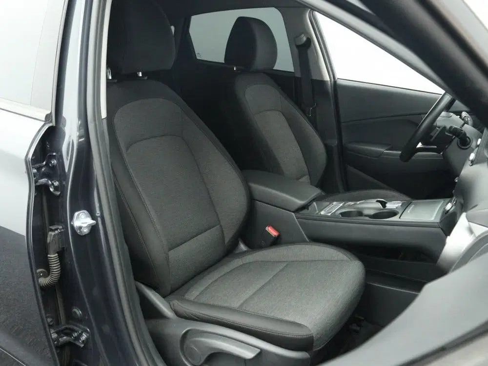 Hyundai KONA EV Comfort 64 kWh uit 2023, foto 10
