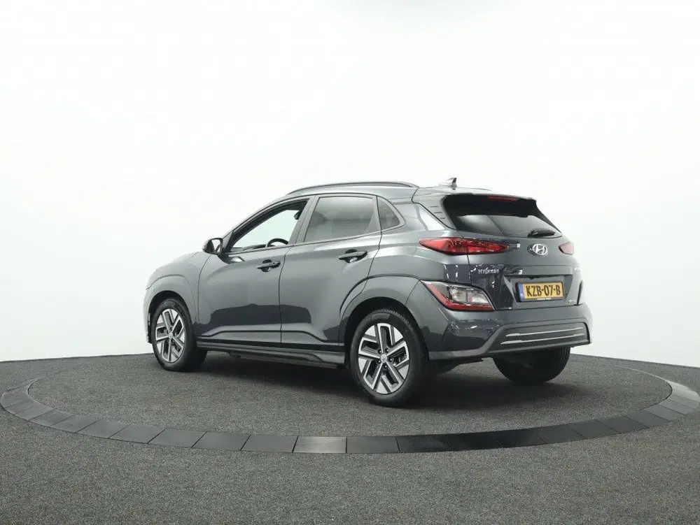 Hyundai KONA EV Comfort 64 kWh uit 2023, foto 8