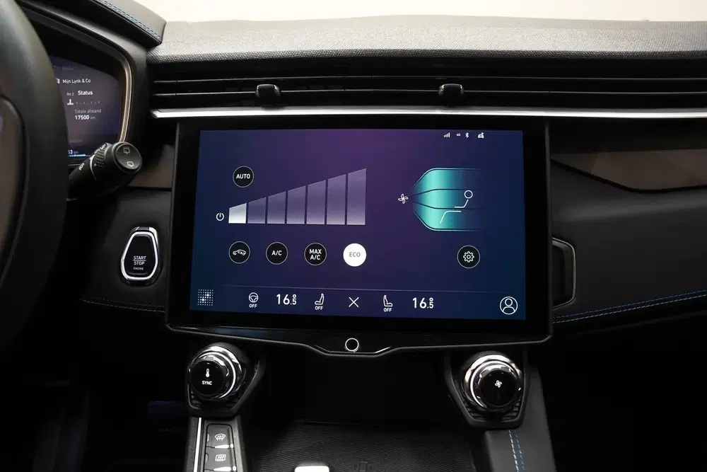 Lynk & Co 01 1.5 PHEV [ Zwarte hemel Panorama Navi 360 uit 2024, foto 14