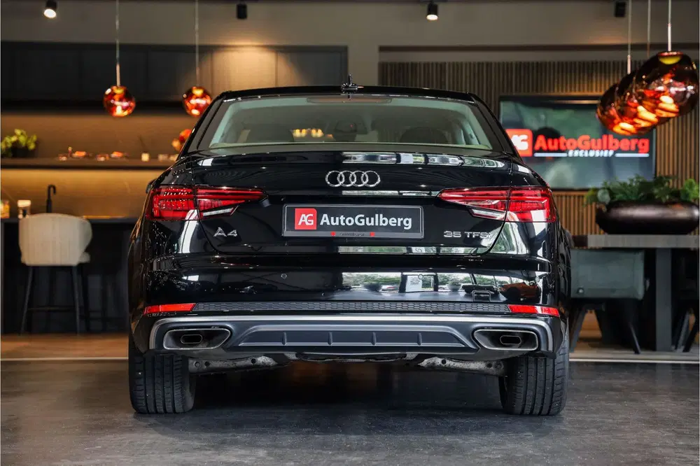 Audi A4 35 TFSI Sport S line edition Sportstoelen uit 2019, foto 6