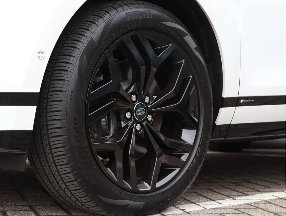 Land Rover Range Rover Evoque P300e R-Dynamic HSE uit 2021, foto 11
