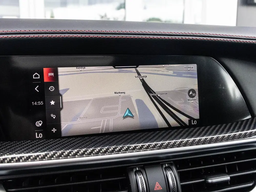 Alfa Romeo Stelvio 2.0 T AWD Estrema uit 2022, foto 11