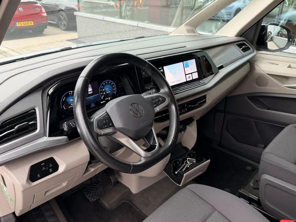 Volkswagen Multivan 1.4 eHybrid L2H1 7 Persoons uit 2022, foto 2