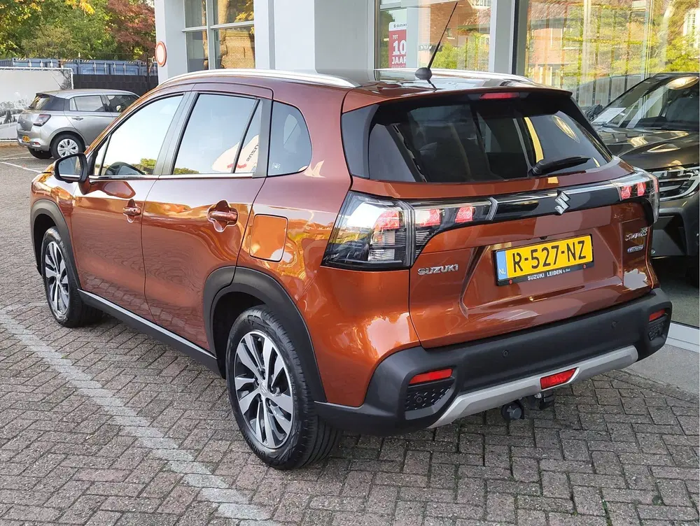 Suzuki S-Cross 1.4 BOOSTERJET STYLE SMART HYBRID AUT. 360 uit 2022, foto 3