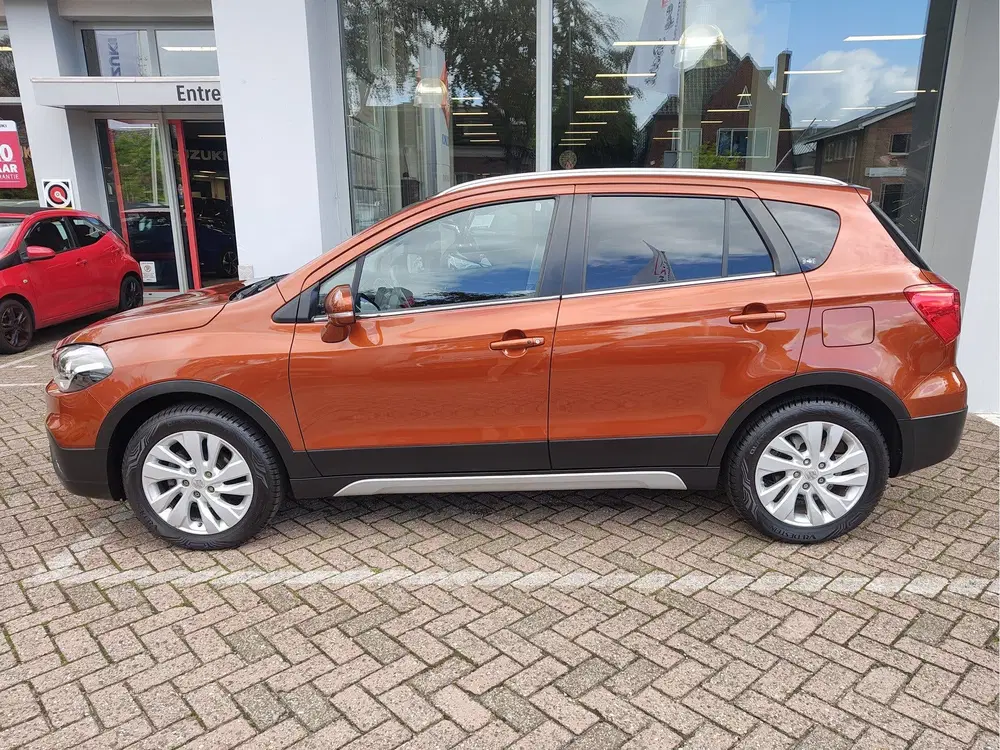 Suzuki S-Cross 1.4 BOOSTERJET SELECT SMART HYBRID Navi uit 2021, foto 2