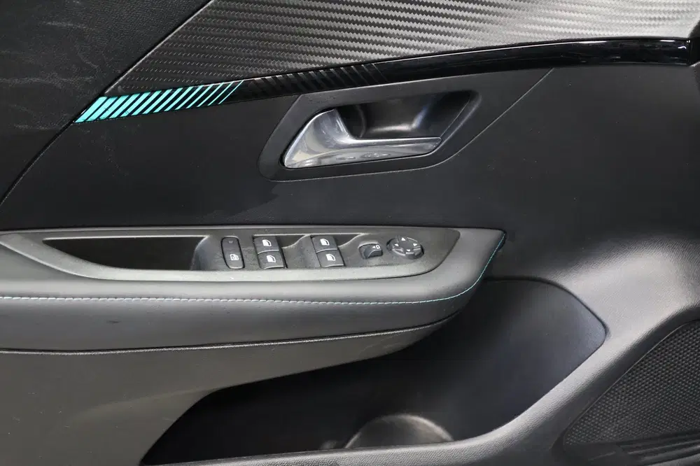 Peugeot 208 1.2 PureTech Allure Pack uit 2022, foto 10