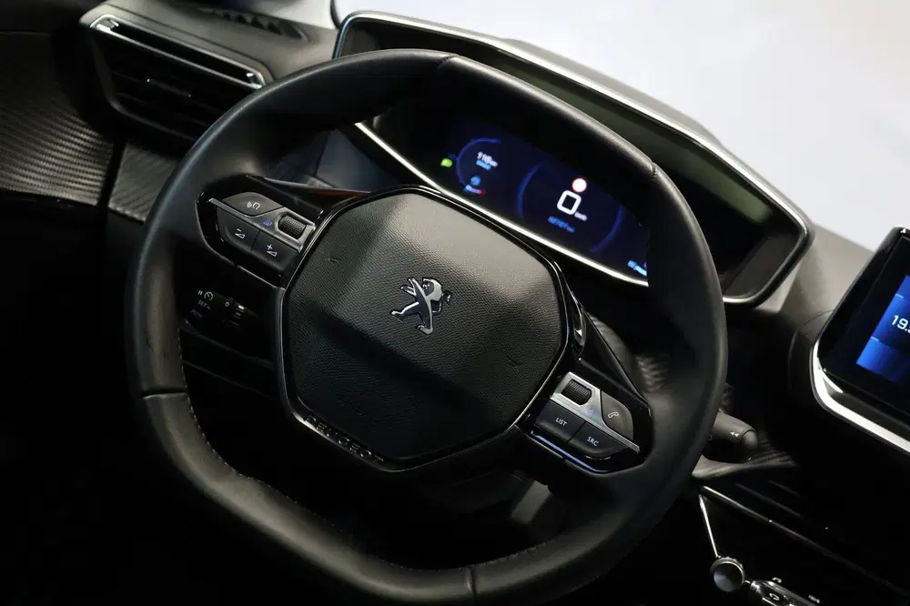 Peugeot 208 1.2 PureTech Allure Pack uit 2022, foto 8