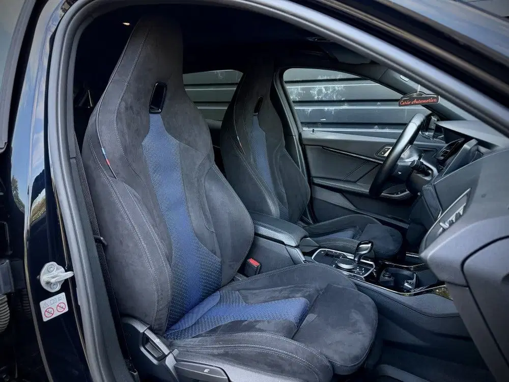 BMW 1-serie 118i 118i M-PERFORMANCE M135 M SCHAALSTOEL uit 2022, foto 11
