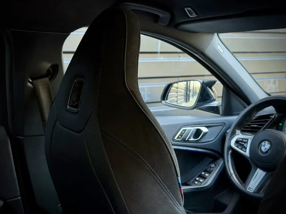 BMW 1-serie 118i 118i M-PERFORMANCE M135 M SCHAALSTOEL uit 2022, foto 12