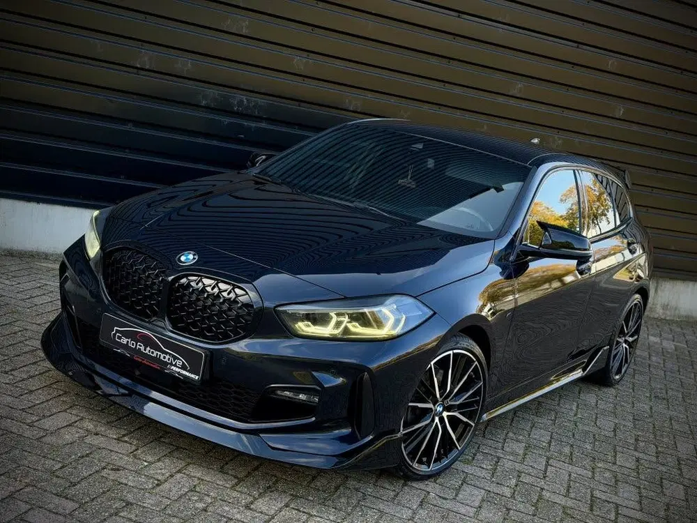 BMW 1-serie 118i 118i M-PERFORMANCE M135 M SCHAALSTOEL uit 2022, foto 13