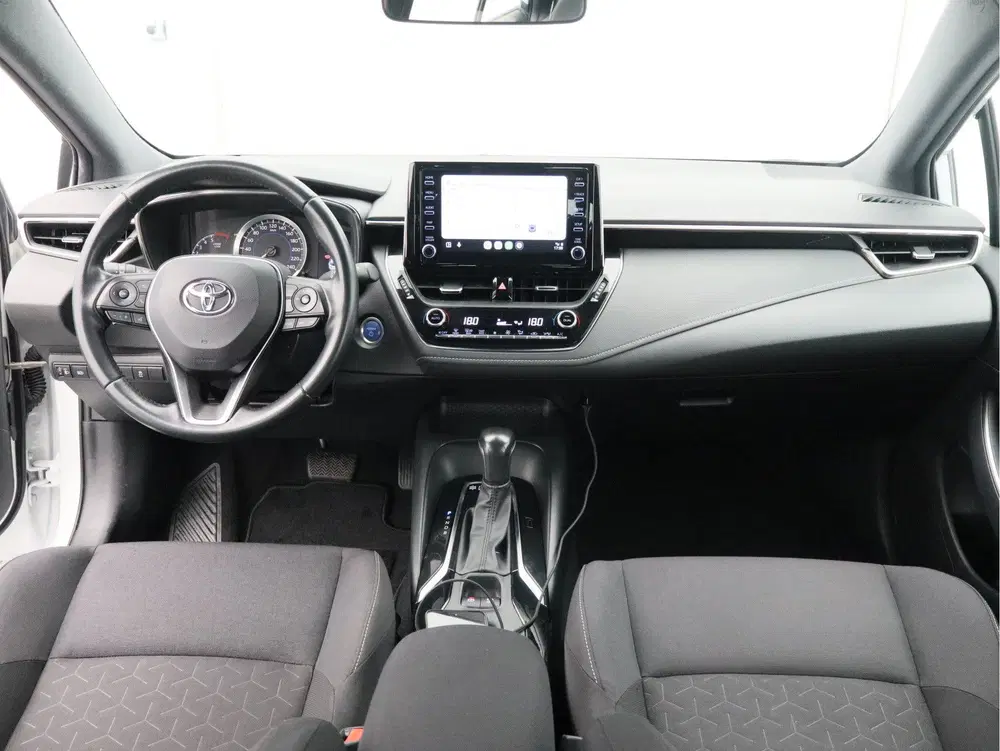 Toyota Corolla 1.8 Hybrid Active uit 2022, foto 2