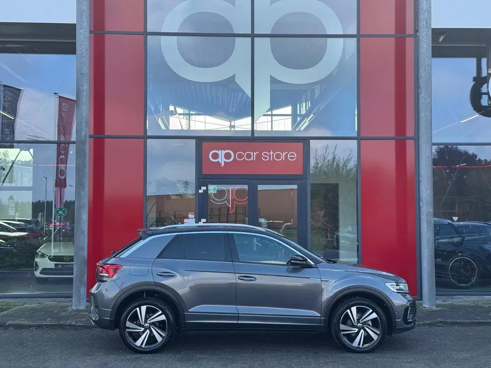 Volkswagen T-Roc R-Line DSG-7 uit 2023, foto 4