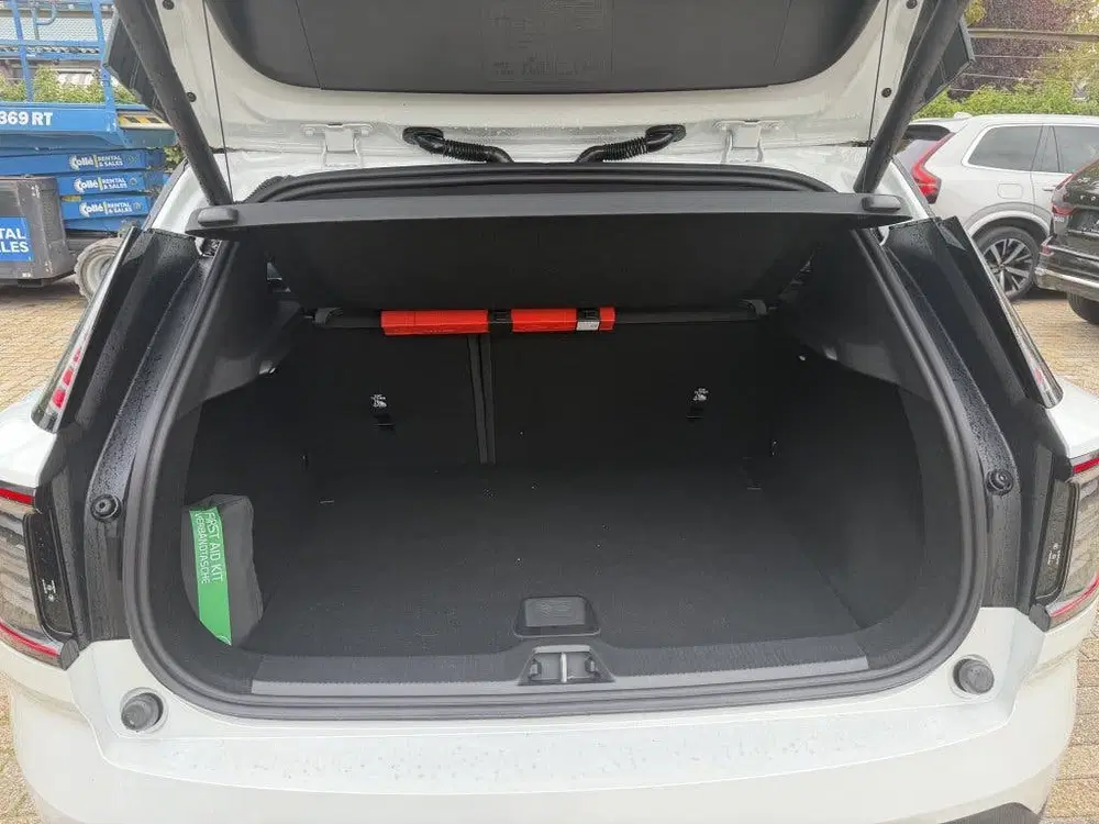 Volvo EX30 P5 LR Plus Eu 69 kWh uit 2026, foto 10