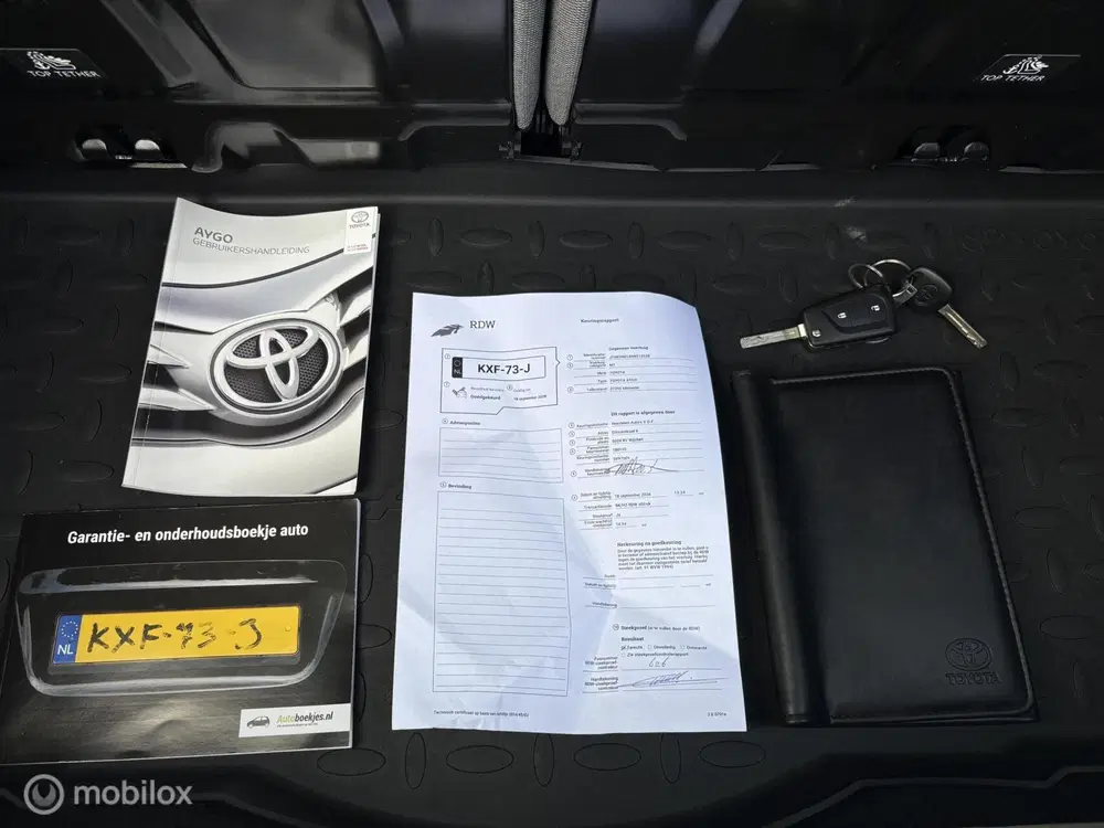 Toyota Aygo 1.0 VVT-i x-clusiv*NIEUWSTAAT*P-CAMERA*APP uit 2019, foto 4