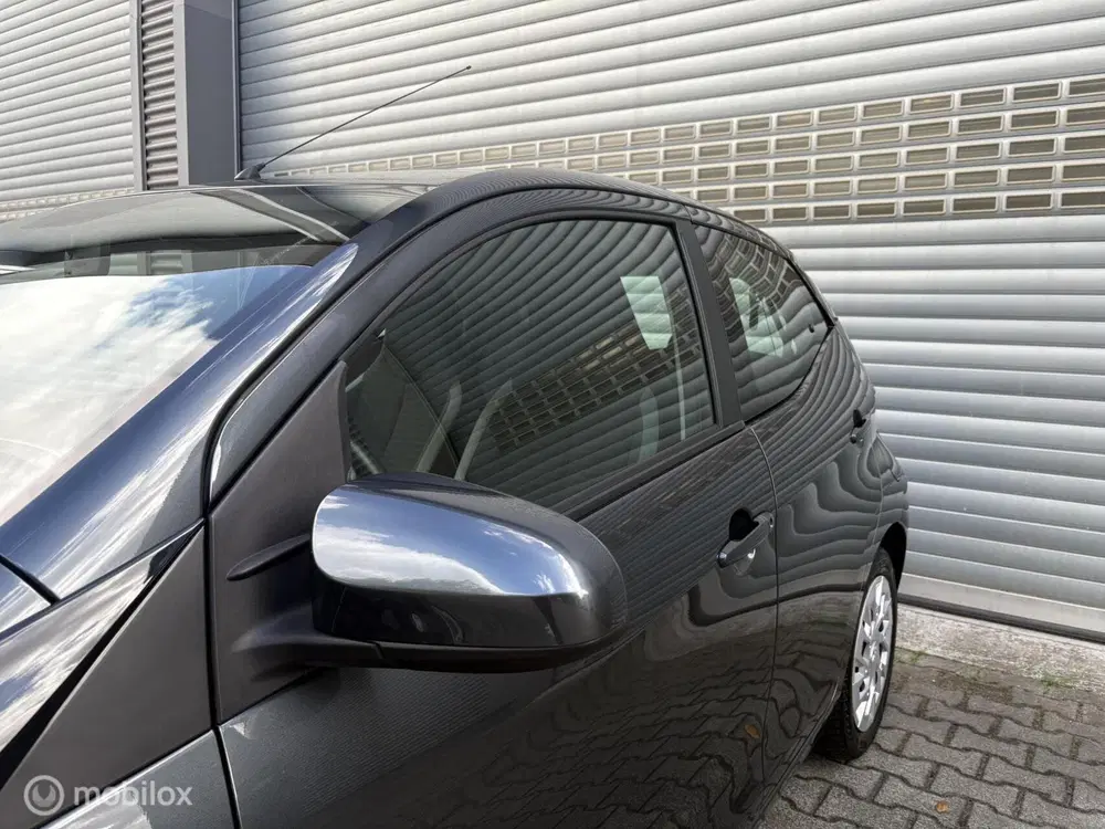 Toyota Aygo 1.0 VVT-i x-clusiv*NIEUWSTAAT*P-CAMERA*APP uit 2019, foto 6
