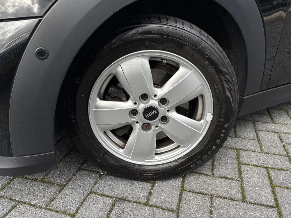 Mini One 1.5 One uit 2021, foto 2