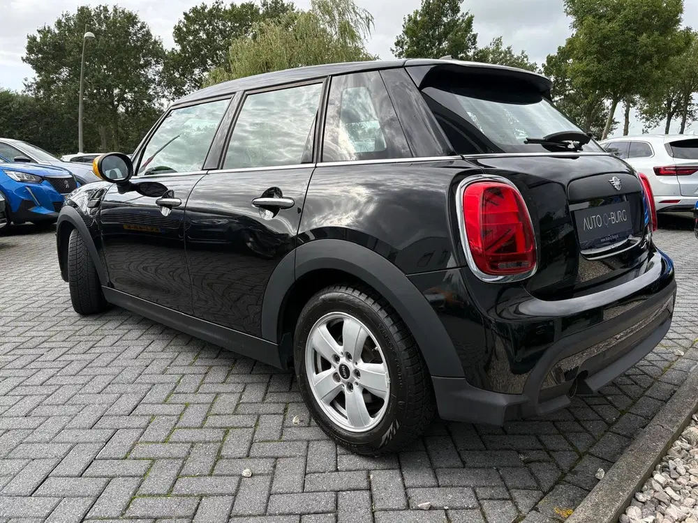 Mini One 1.5 One uit 2021, foto 4