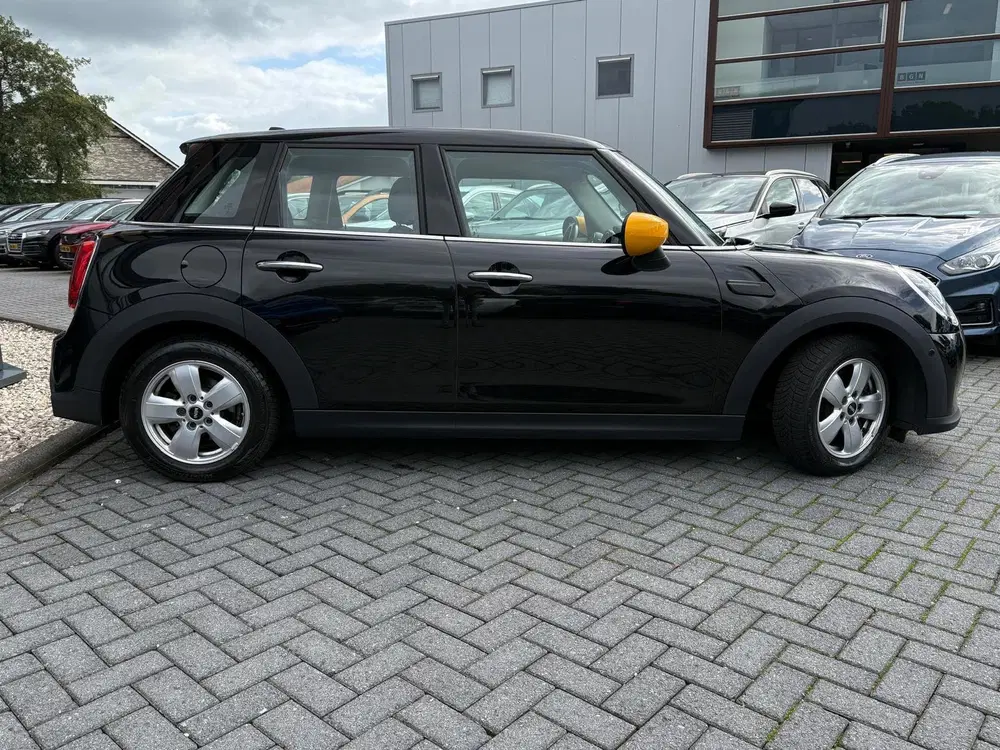 Mini One 1.5 One uit 2021, foto 9
