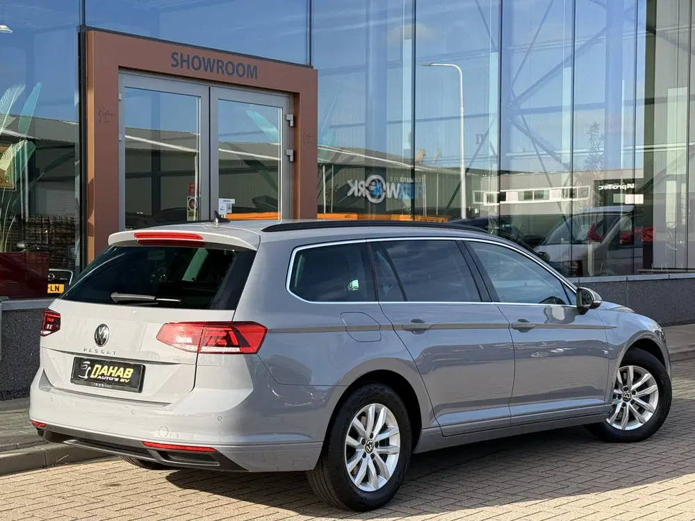 Volkswagen Passat 1.5 TSI Business uit 2023, foto 13