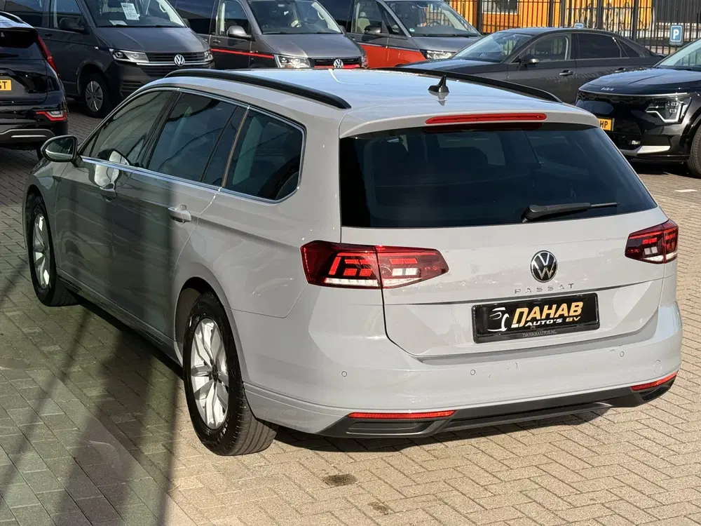 Volkswagen Passat 1.5 TSI Business uit 2023, foto 15
