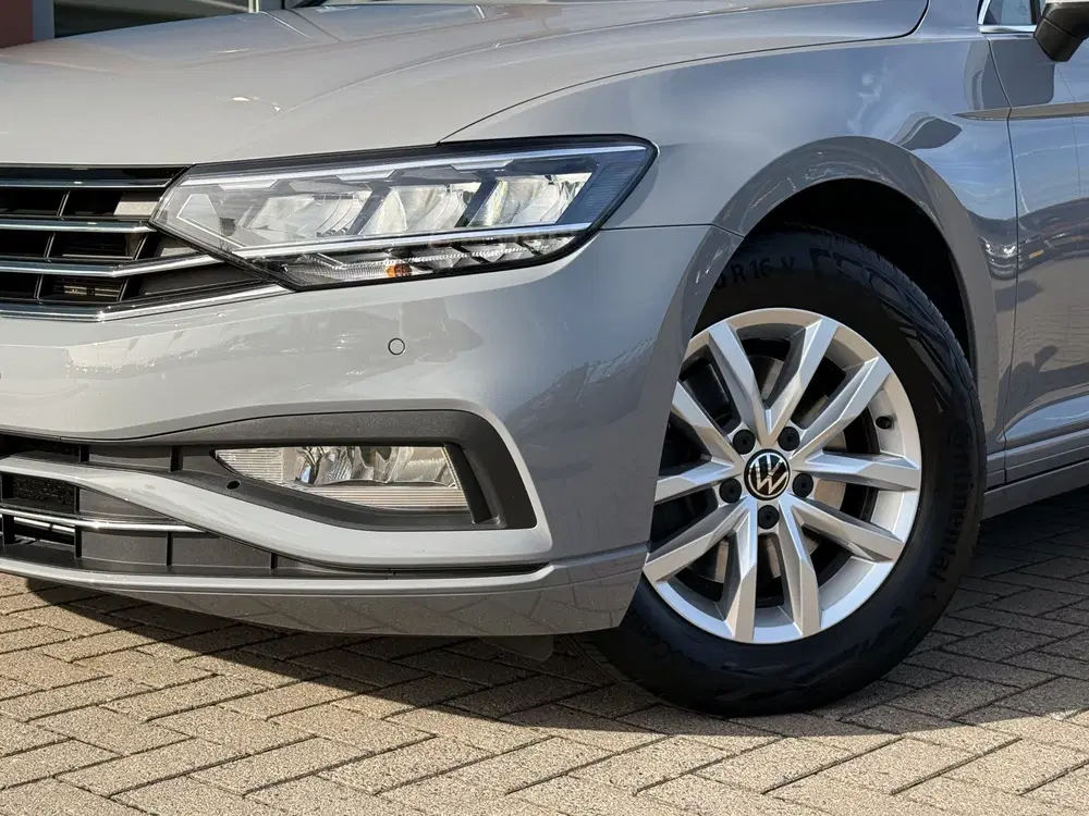 Volkswagen Passat 1.5 TSI Business uit 2023, foto 5