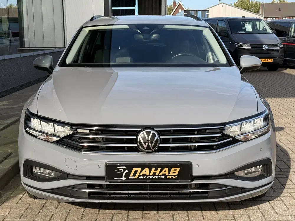 Volkswagen Passat 1.5 TSI Business uit 2023, foto 9