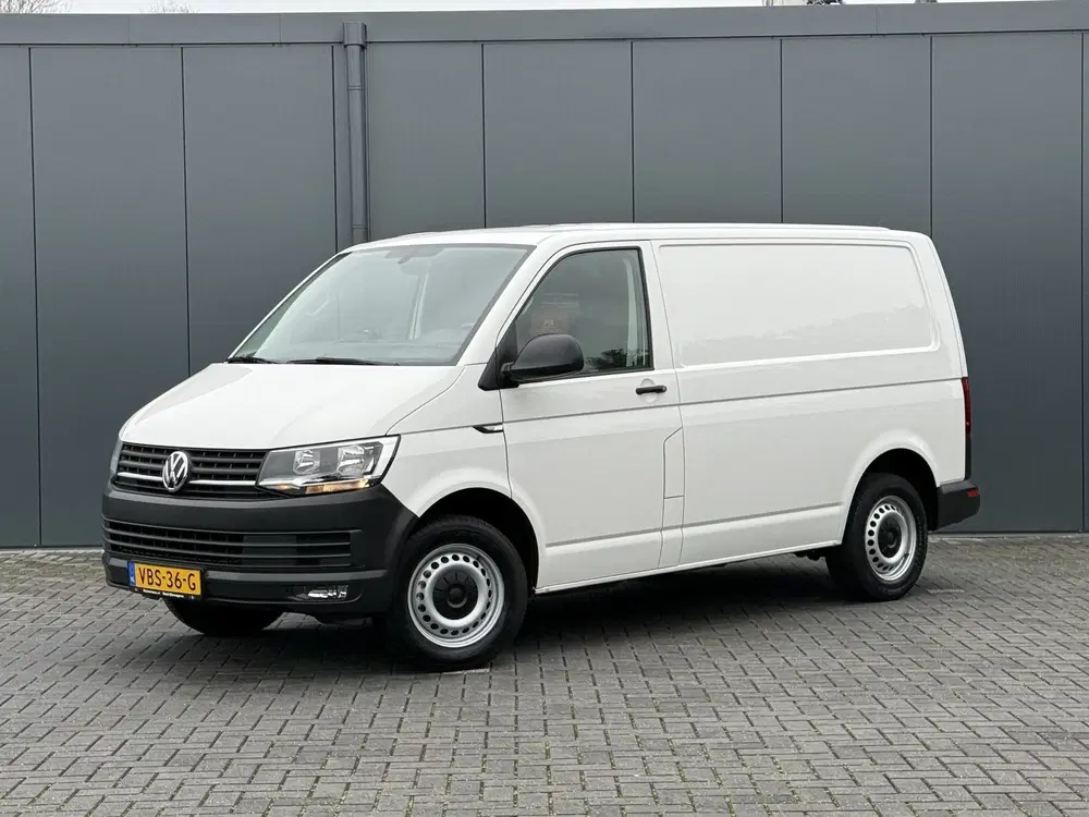 Volkswagen Transporter 2.0 TDI 102 PK uit 2019, foto 2